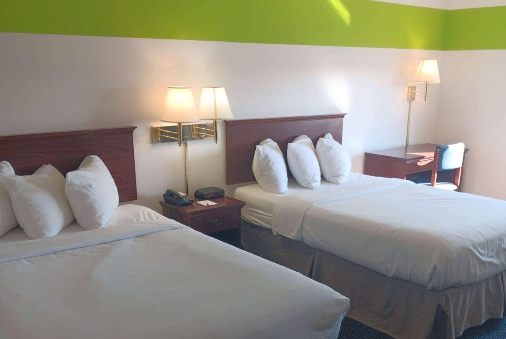 Ramada Limited - Mount Sterling Otel Dış mekan fotoğraf